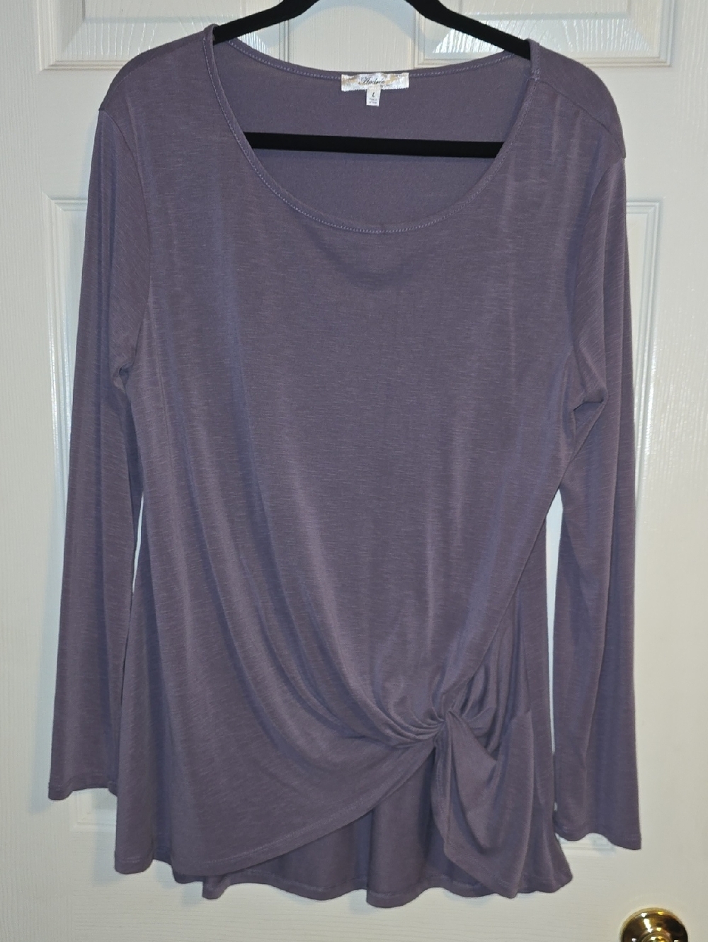 Like New ANDREE BY UNIT Lavender Twist-Knot Long Sleeve Tee